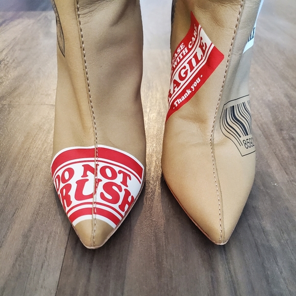 MOSCHINO - UPS mockup tall boots - Picture 10 of 16